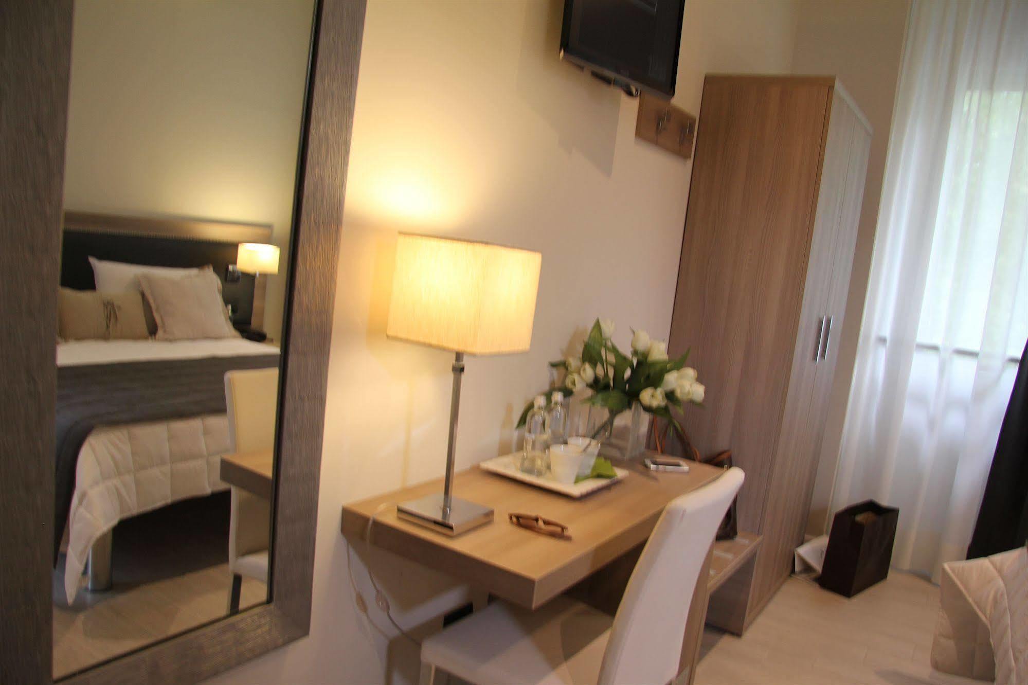 Hotel Zara Milano Luaran gambar